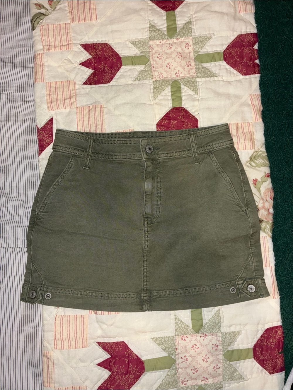 American Eagle skirt